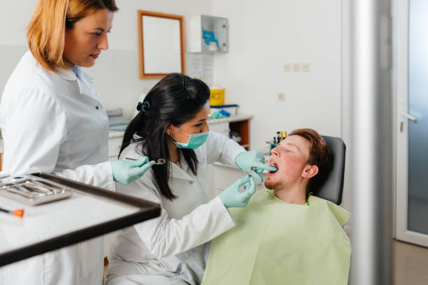 Best Weekend Emergency Dentist in Buckhead Ridge, FL